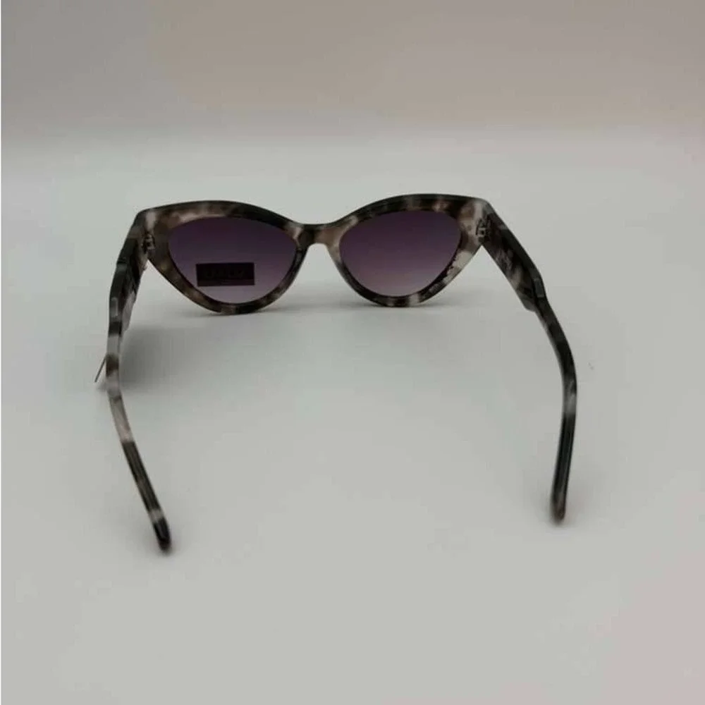 XOXO Cat Eye Sunglasses Marble Tortoise Frame Purple Gradient Lens UV Protection